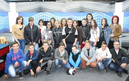 Elevii Şcolii Gimnaziale Păuleşti, în vizită la NVTV şi GNV
